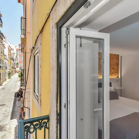 Boutique Cris Do Carmo Apartment *